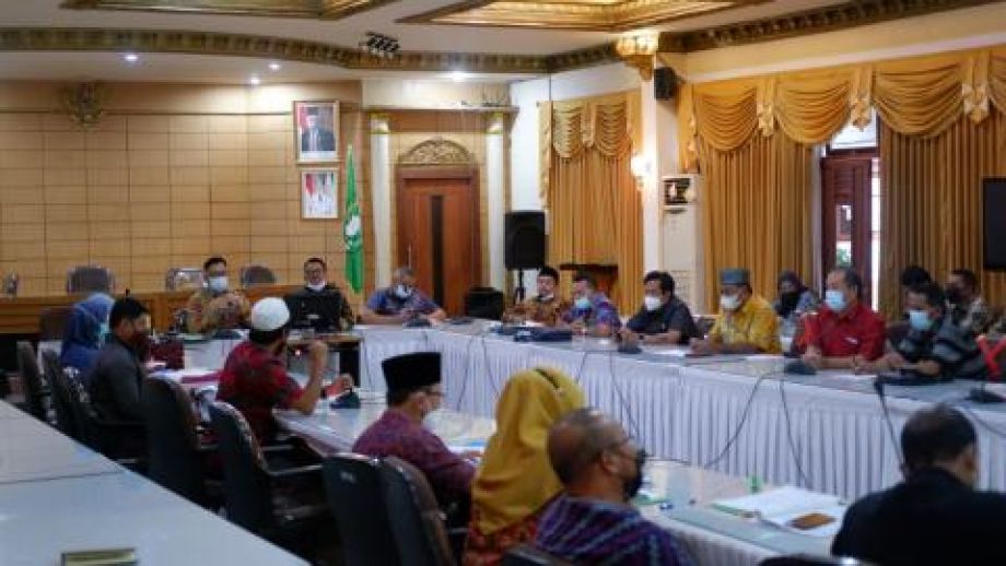 Dewan Sambas gelar konsultasi Raperda perlindungan lahan pertanian