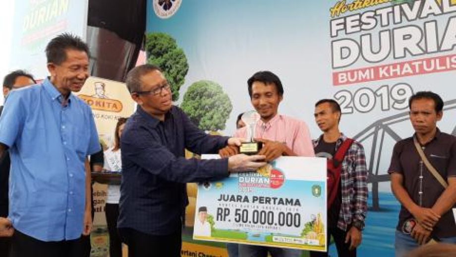 Durian Kunyit Sanggau Juara I Kontes Durian Unggul Kalbar 2019